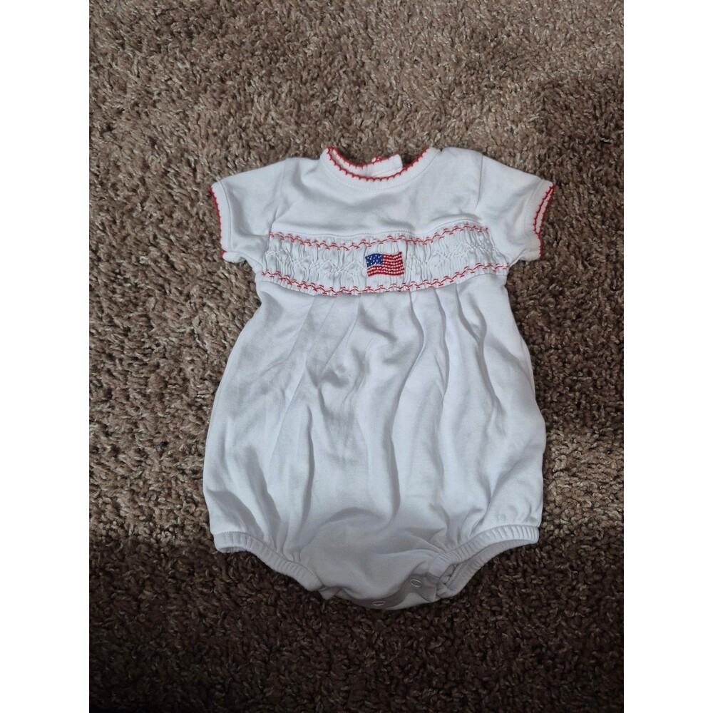 Magnolia baby smocked bubble romper size newborn